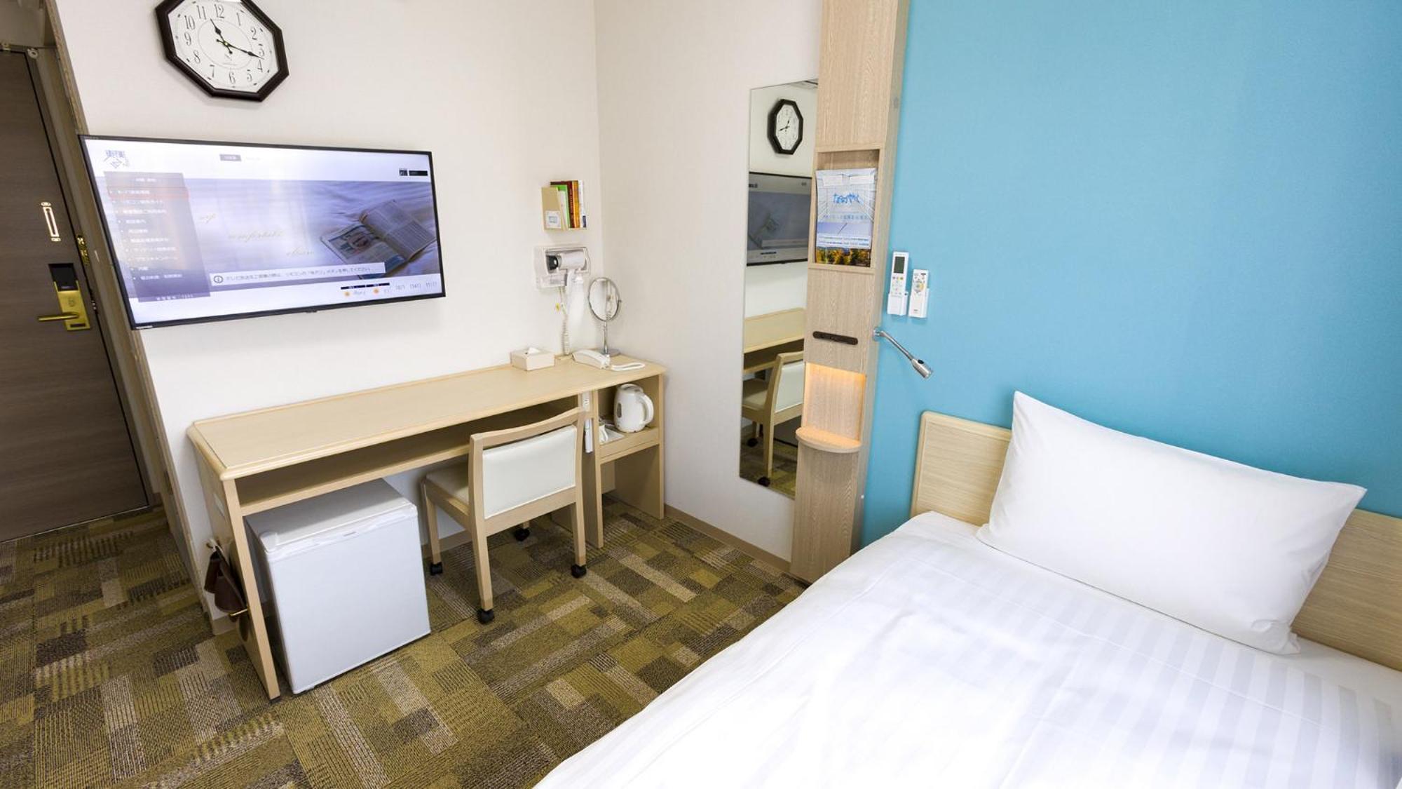Toyoko Inn Tokyo Keio-Sen Higashi-Fuchu-Eki Kita-Guchi 객실 사진